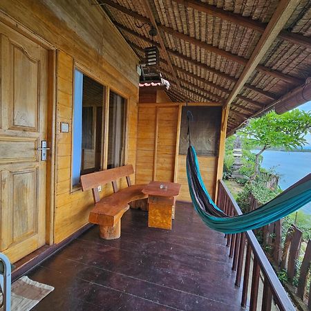 Malibu Huts Hotel Semaya Eksteriør billede