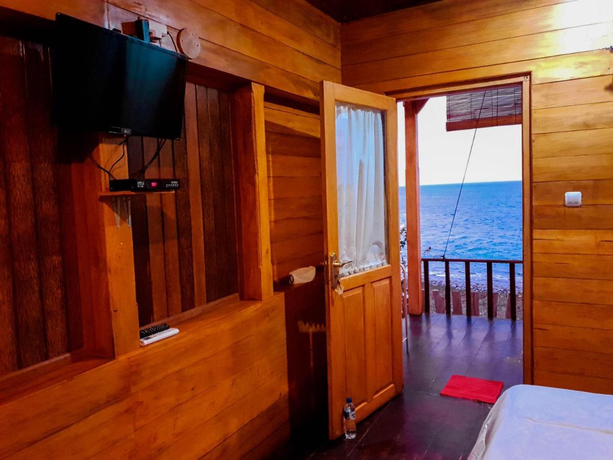 Malibu Huts Hotel Semaya Eksteriør billede