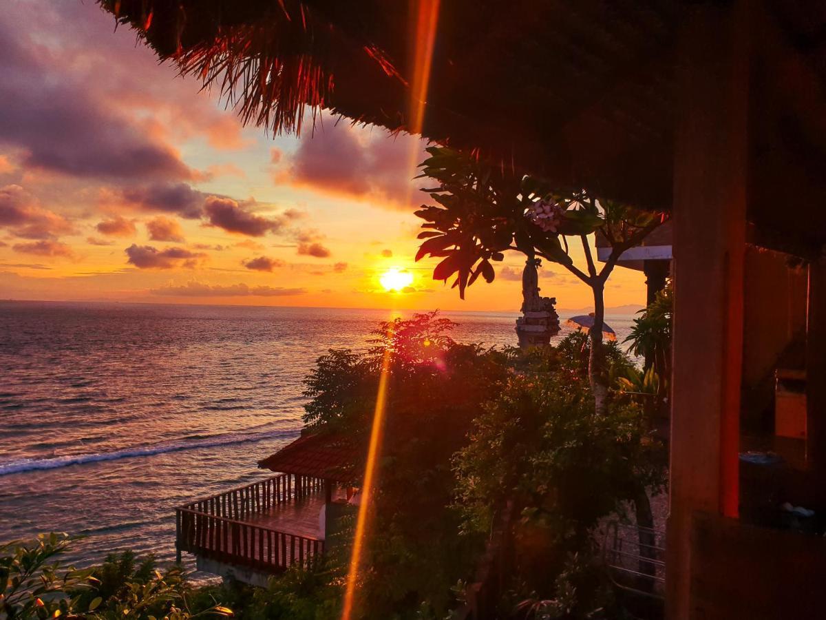 Malibu Huts Hotel Semaya Eksteriør billede