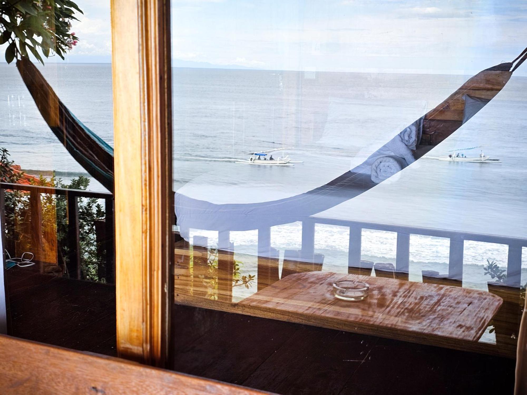 Malibu Huts Hotel Semaya Eksteriør billede