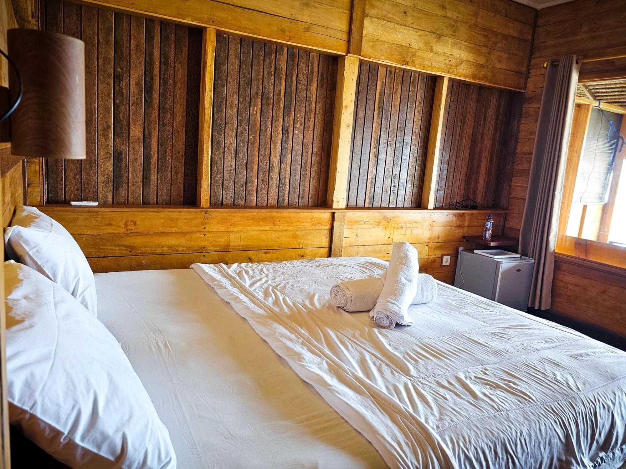 Malibu Huts Hotel Semaya Eksteriør billede